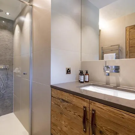 Chalet Near Ski Lifts And Edelweiss *